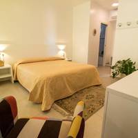 Hotel Il Faro Della Guitgia Tommasino 