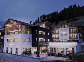Hotel La Fradora - Dolomites Hotel 