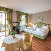 Alpine City Wellness Hotel Dominik 