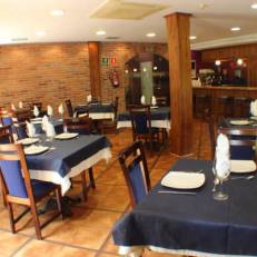 Hotel Restaurante Ribera del Chicu 