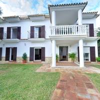 Apartamentos Costa Trafalgar 