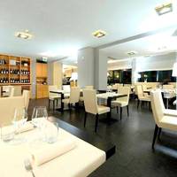 Apartment Trilo Cinque Meina 