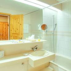 Sunstar Alpine Hotel Flims 