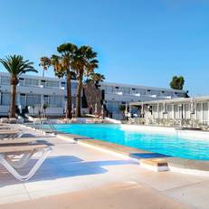 Apartamentos Arena Dorada 