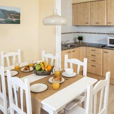 Apartamentos Torrevella 