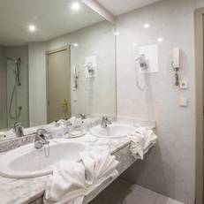 Beatriz Costa & Spa 