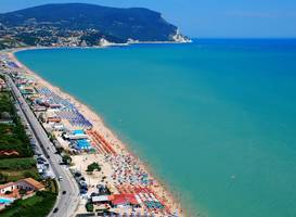 Adamo Ed Eva Resort 