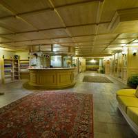Boscone Suite Hotel 