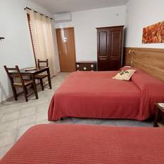 Cloris Guest House 