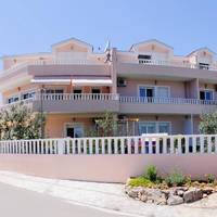 Darijan Apartments 