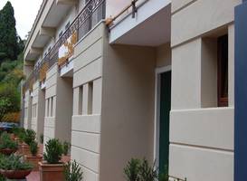 Zeus Accomodation 