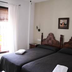 Bronce Guesthouse 