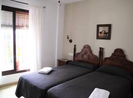 Bronce Guesthouse 