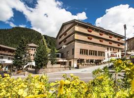 Posta Zirm Hotel 
