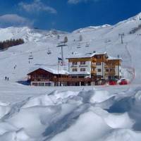 Albergo Bucaneve 