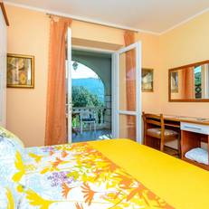 Two Palms Villa 