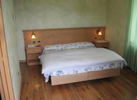 Hotel Romanda 
