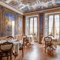 Hotel Pironi 