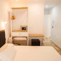 Hostal Abril 