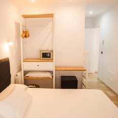 Hostal Abril 