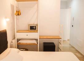 Hostal Abril 