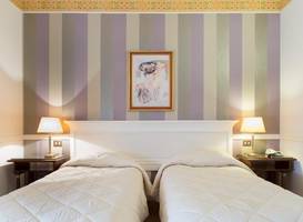 Hotel Tuder 
