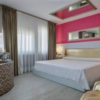 Hotel H 