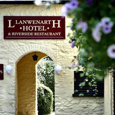 Llanwenarth Hotel & Riverside Restaurant 