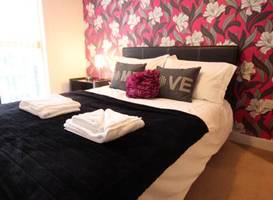 Prime Location Lets - Vizion Apartments 