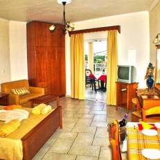 Arkadia Luxury Hotel Apartments 