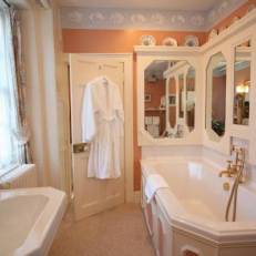 Glangrwyney Court Country House 
