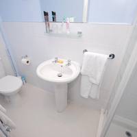The Avenue Guest Accommodation 
