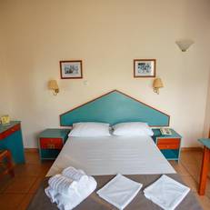 Filoxenia Apartments & Studios 