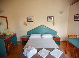 Filoxenia Apartments & Studios 