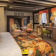 Tudor House Hotel  RelaxInnz 