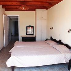Theodora Studios & Apartments 