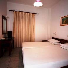 Poseidon Studios & Apartments 