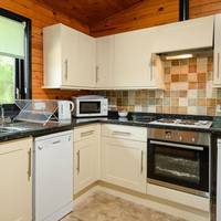 Woodlands Hotel & Pine Lodges 