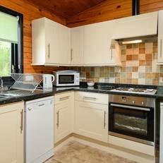 Woodlands Hotel & Pine Lodges 