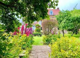 Ruswarp Hall Bed & Breakfast 