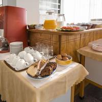 Kamari Blue Boutique Hotel 