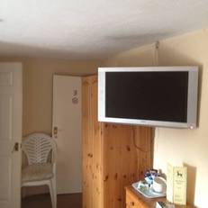 The Buck Hotel Guest House 