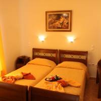 Artemis Traditional Hotel 