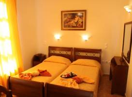 Artemis Traditional Hotel 