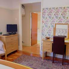 Acorn Guest House in Hull 