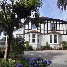 Tir y Coed Country House 