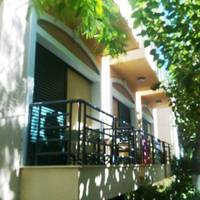 Rea Studios & Apartments 