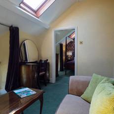 Elm Grove Country House 
