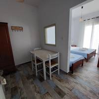 Manolis & Marias Hotel 