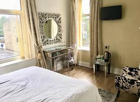 Highfield Guesthouse 